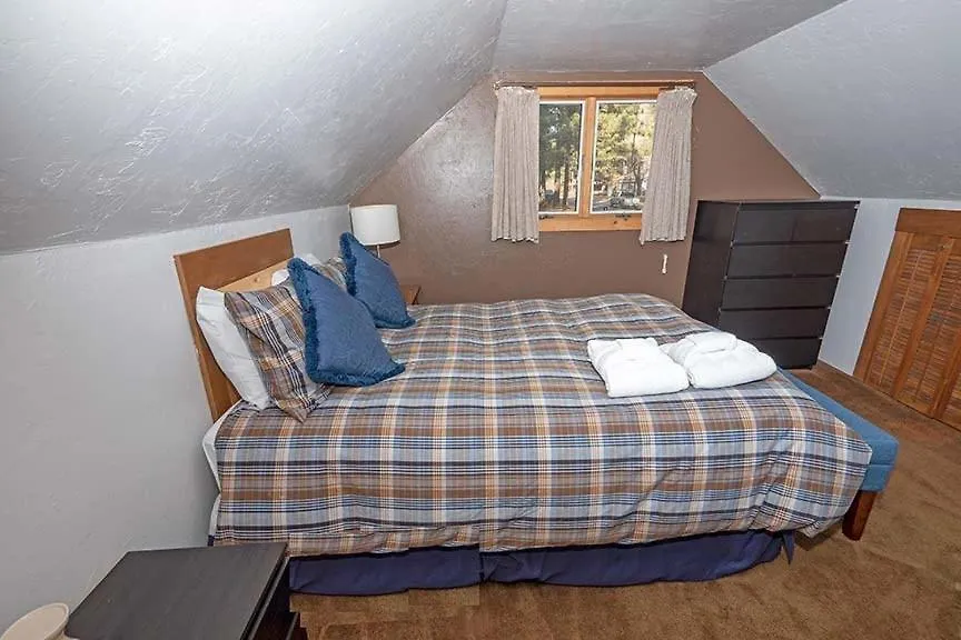 بيت للعطل 750 Stanford Avenue Cabin سووث لاك تاهوي